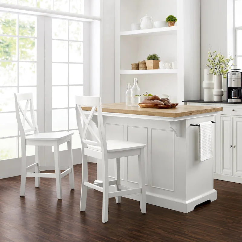 Îlot de cuisine en bois blanc avec tiroirs, placards, étagère à épices et porte-serviettes